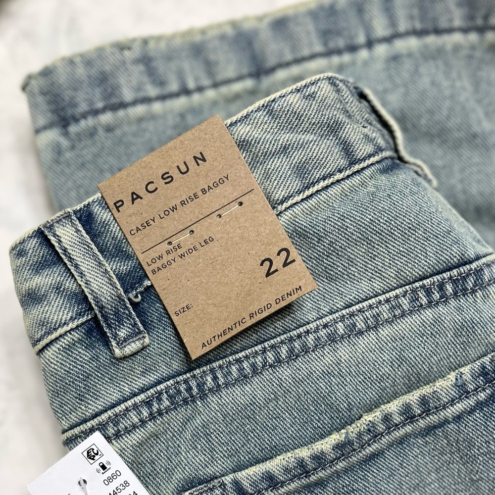 PacSun Casey Low Rise Baggy Wide Leg Jeans, SZ 22 NWT - Picture 3 of 3